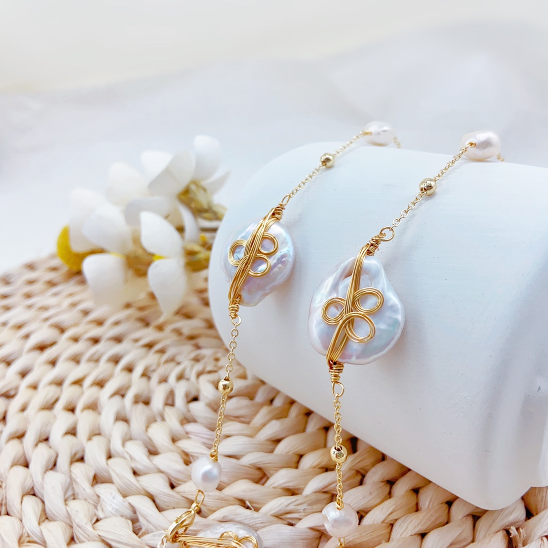 Hand-Wrapped White Baroque Pearl Necklace – Artisan Wire-Wrapped Freshwater Pearl Pendant